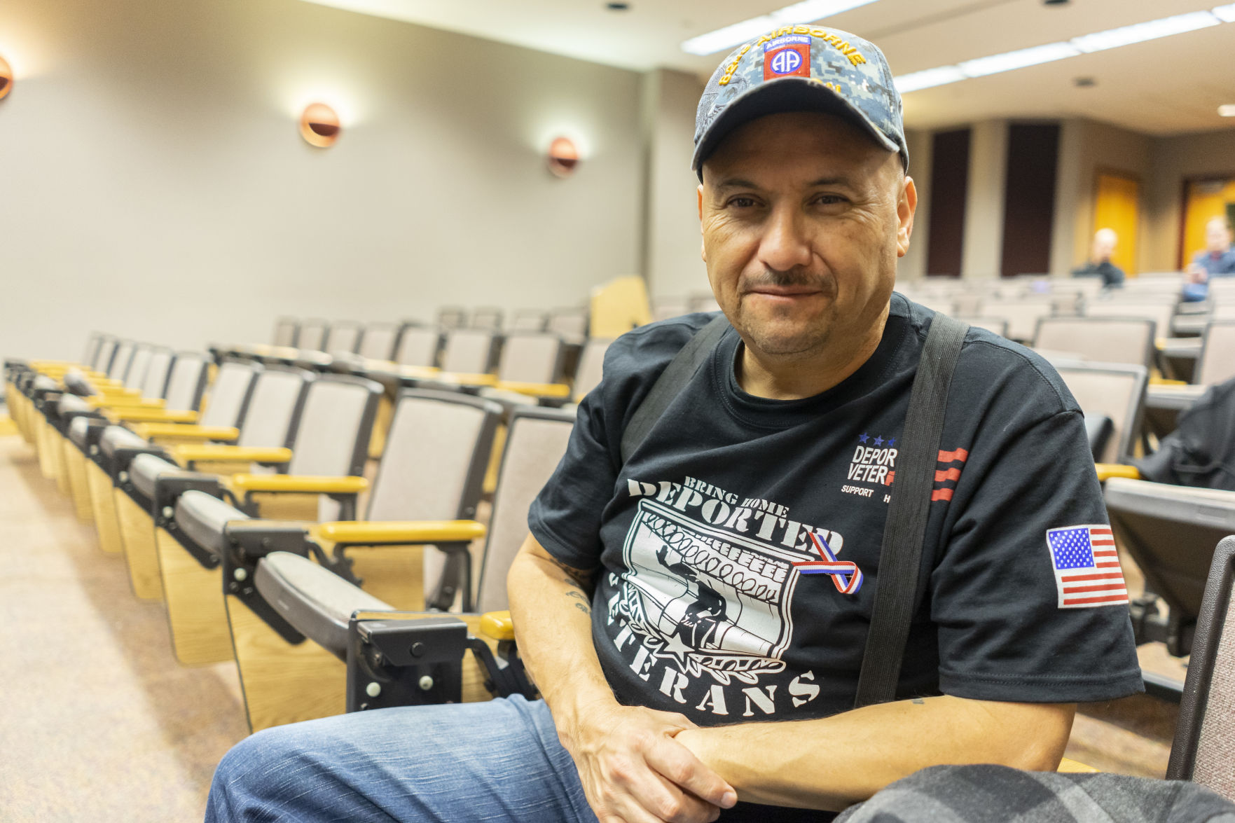 1116_wdj_deportedvets_JH_01.jpg